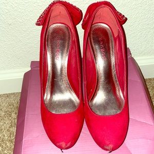Bamboo Red High Heels with bow on the back.